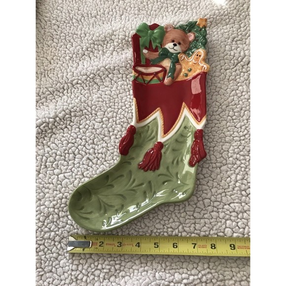 Fritz and Floyd Christmas Stocking Snack Therapy Snack, Cheese & Crackers Tray - Picture 3 of 5